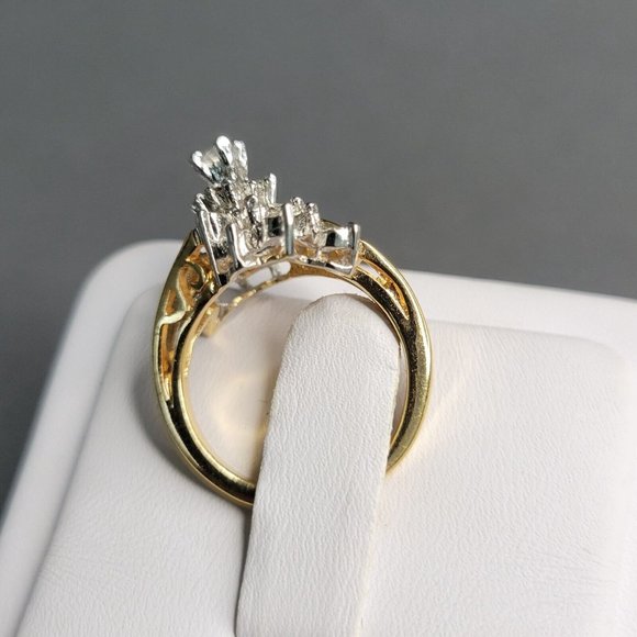 18KHGE Gold Electroplated Womens Rhinestone Design Fashion Ring Size 5 3/4 - Picture 3 of 7